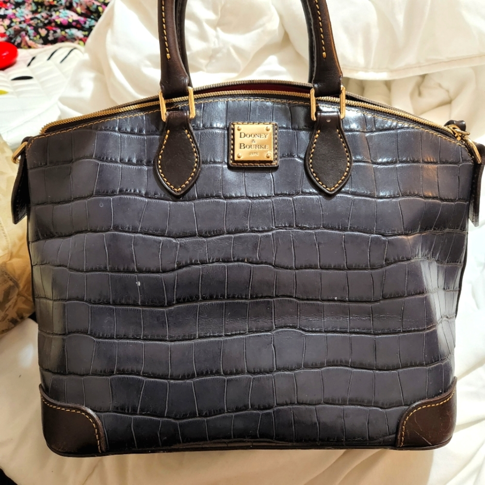 Dooney & Bourke Crocodile embossed leather purse w/ leather strap